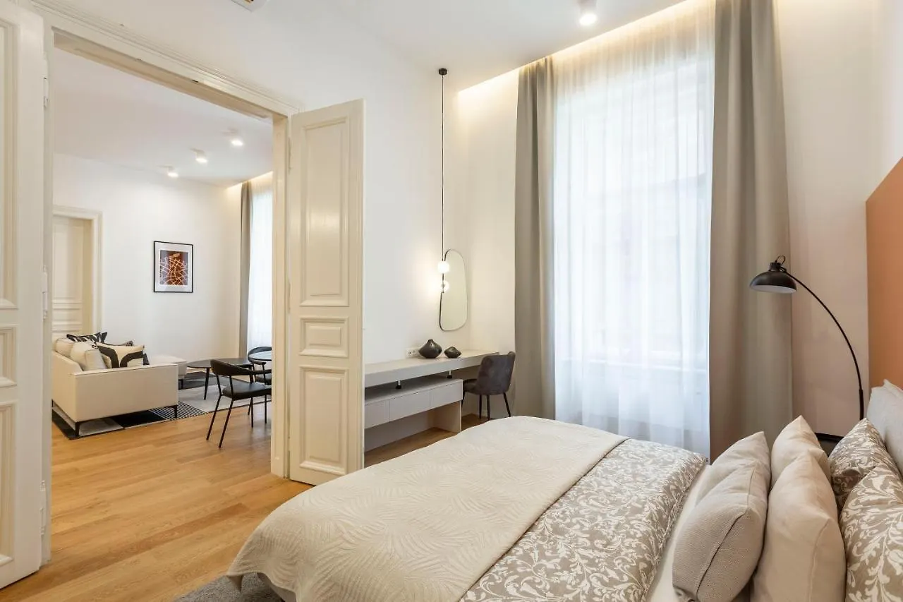Apartment Luxurious Minimalist Residence With Sauna By Prestige Homes Budapest